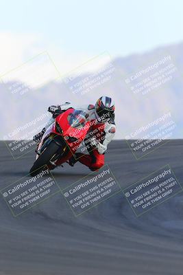 media/Oct-03-2022-Moto Forza (Mon) [[5f077a3730]]/Advanced Group/Session 5 (Turn 12)/